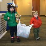 Cuties Sam and Oliver delivering items